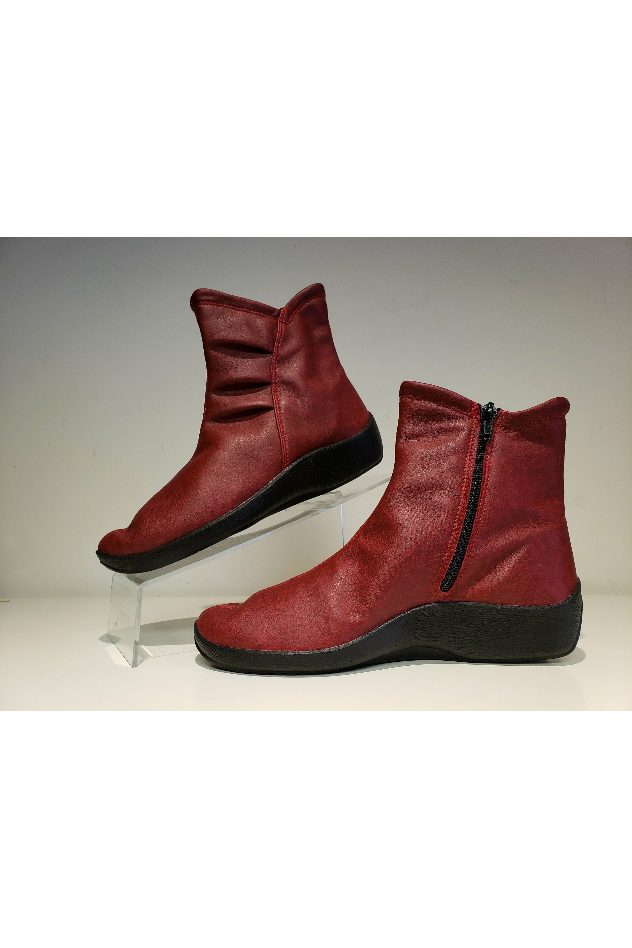 Arcopedico boots outlet l19