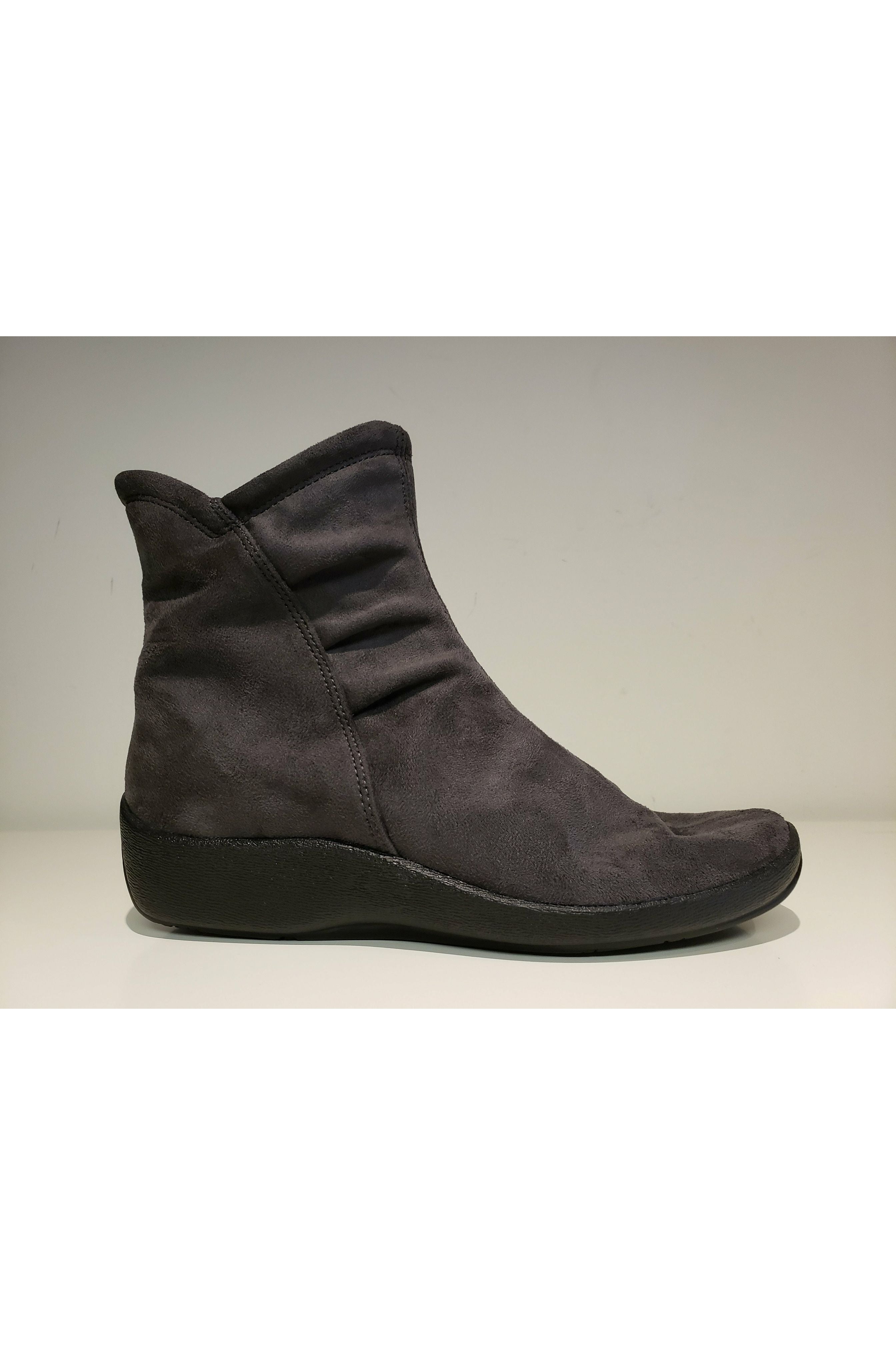 Arcopedico Ankle Boot Style 4281 L19