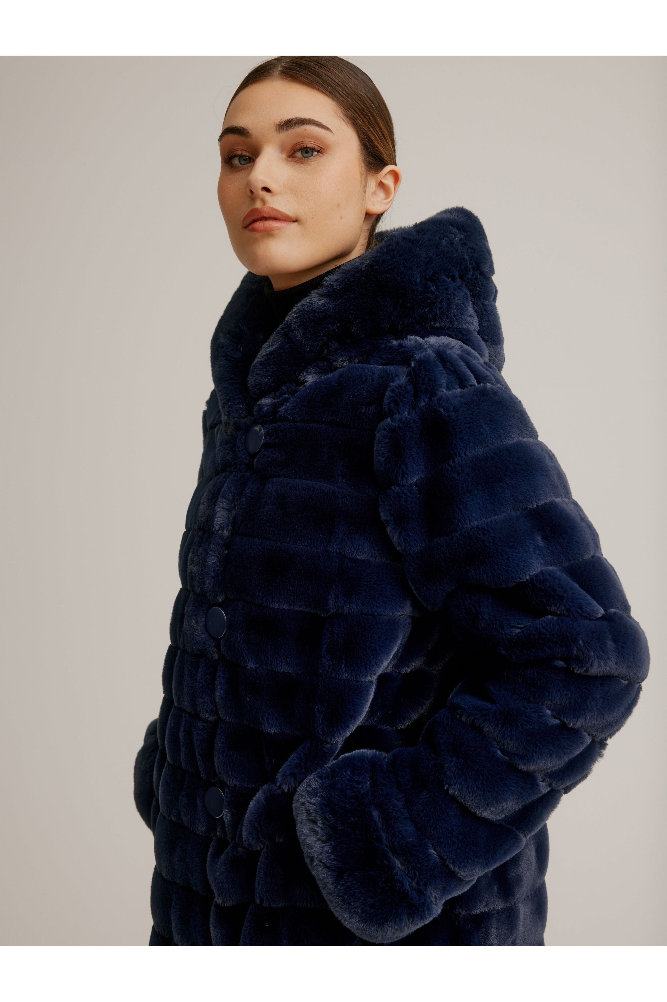 Nikki Jones Reversible Faux Fur Coat - Style K4129RK-164 – Close 