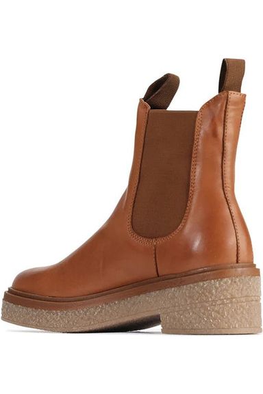 Plateau ankle clearance boots